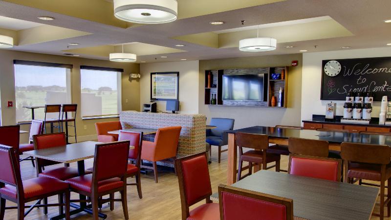 Holiday Inn Express & Suites Sioux Center By Ihg Extérieur photo